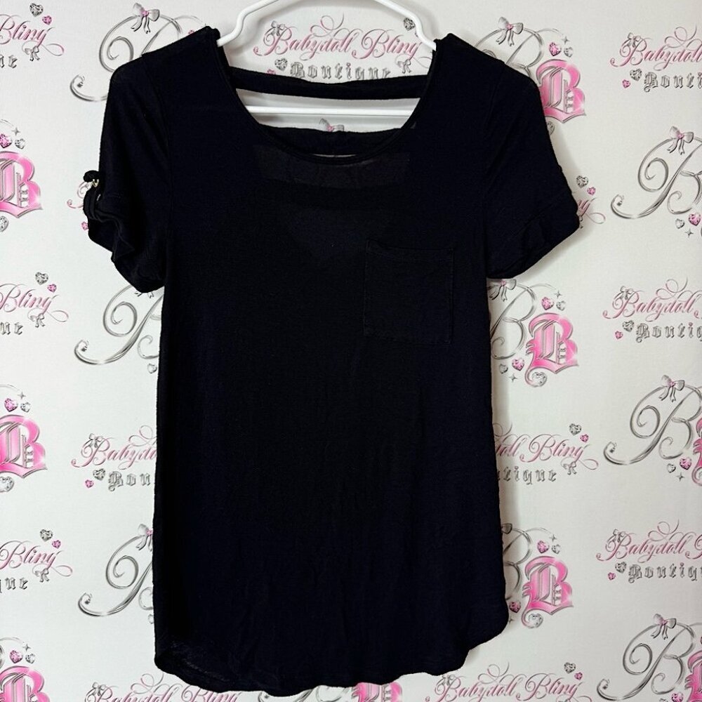 Zenana outfitters strappy buttons gold Classic Black shirt stretchy Top